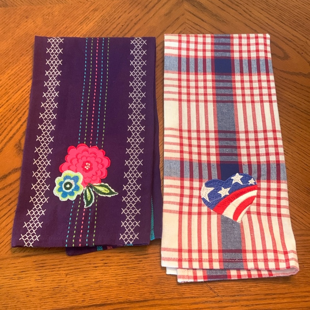 NEW Bundle of Two Decorative Kitchen Towels